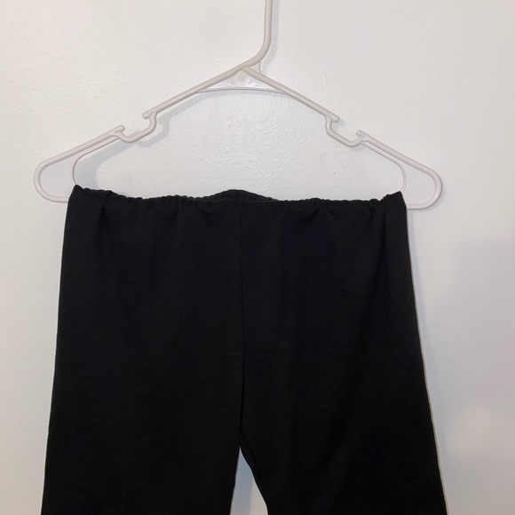 Black Set - Picture 2 of 2